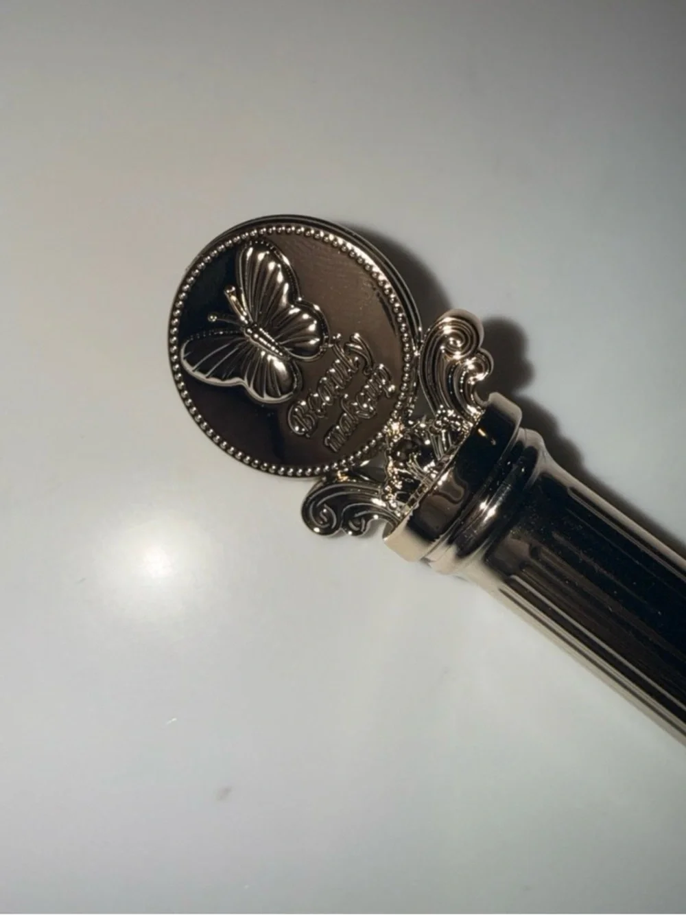 Kiyouos Black Eyeliner w/ Mirror Cap